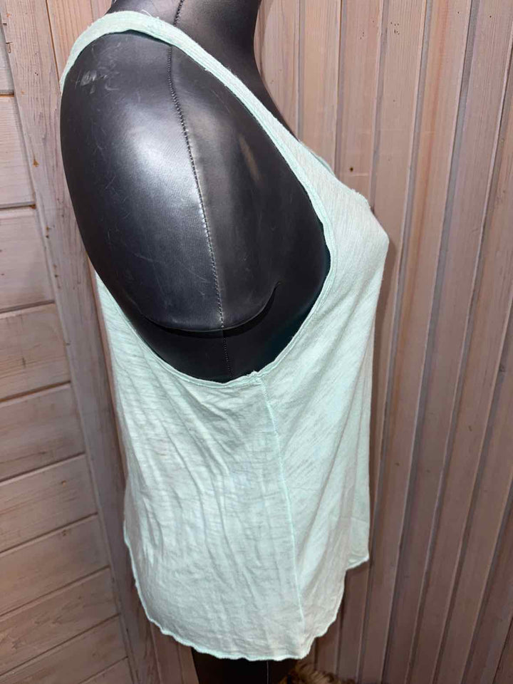 M - Aeropostale Tank
