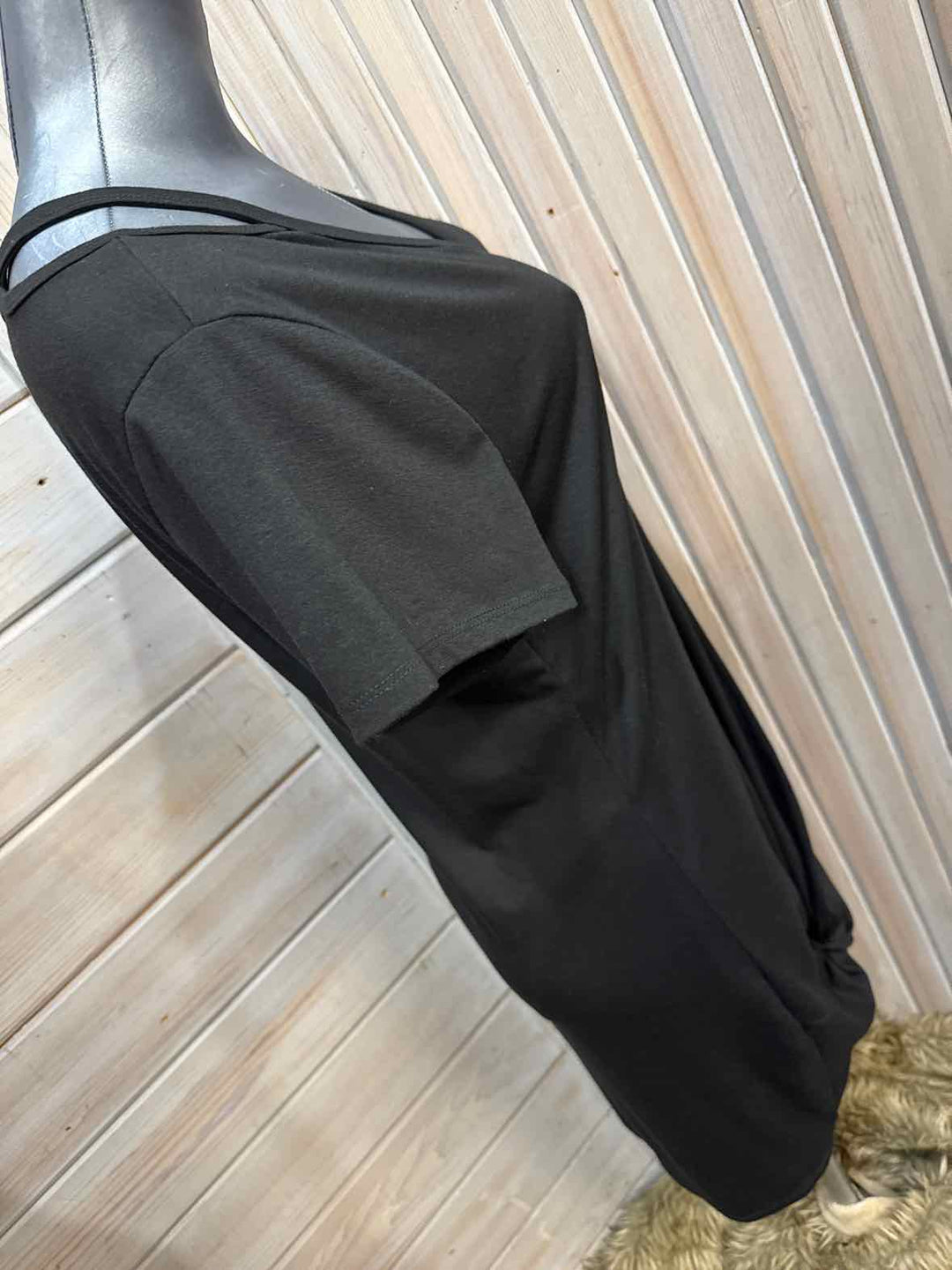 L - Black Dress
