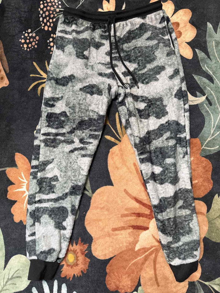 M - Secret Treasures Sweatpant