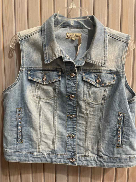 Earl Jean Vest