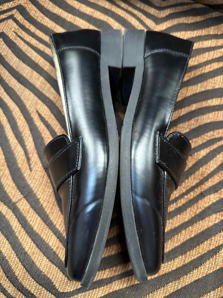 7 - Liz Claiborne Slip-on