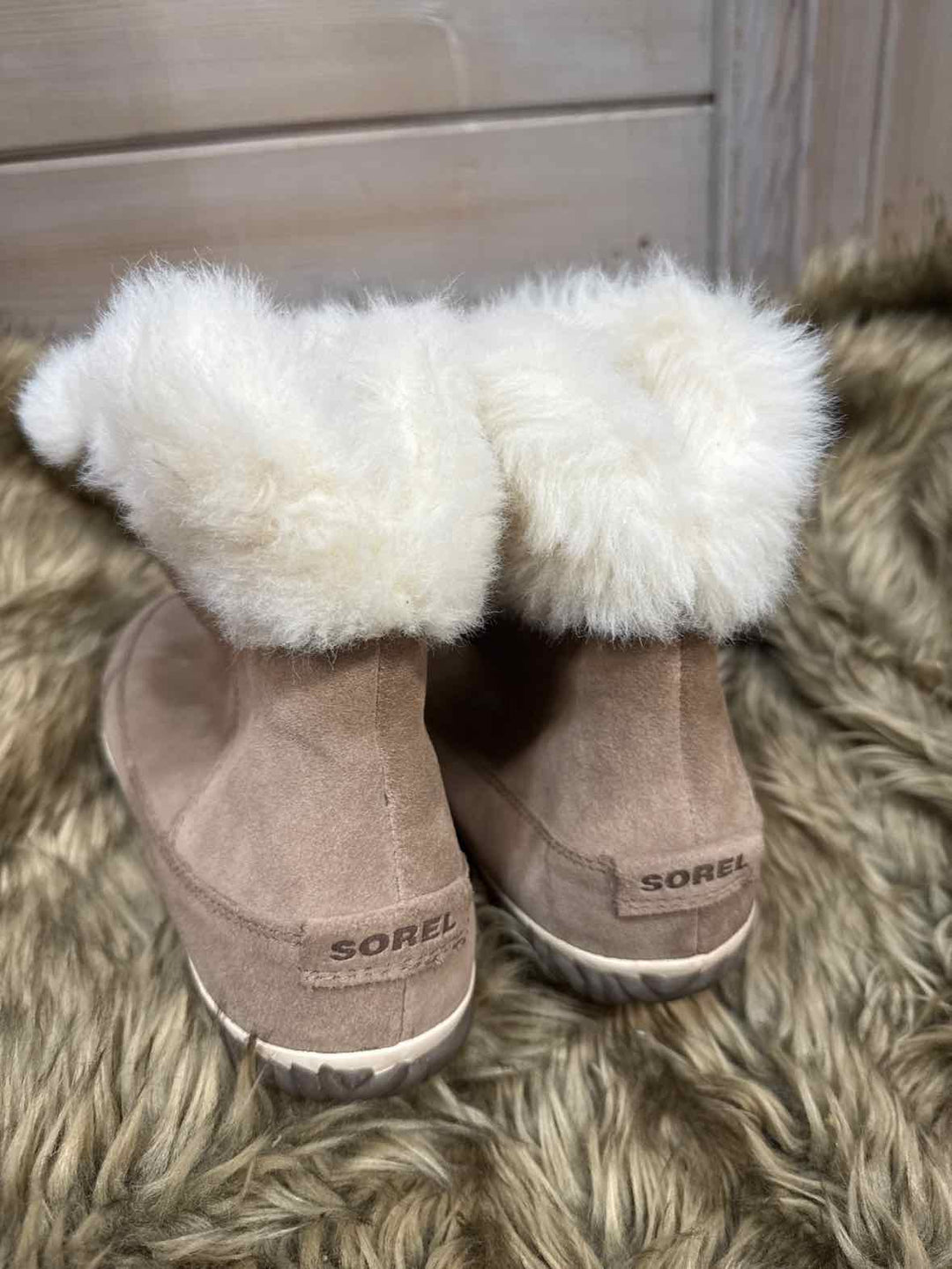 8.5 - Sorel Boots