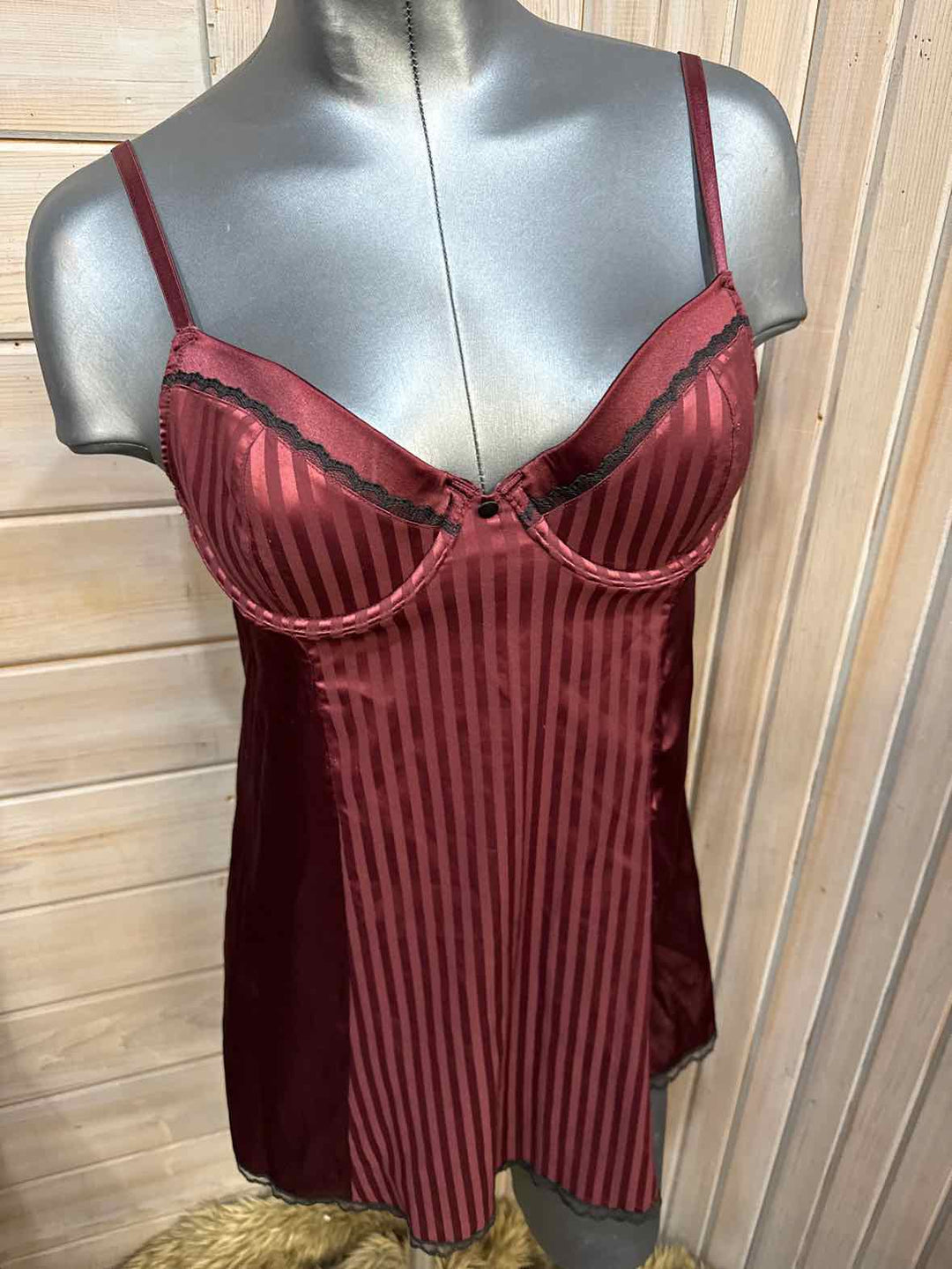 M - Gilligan & O'Malley lingerie