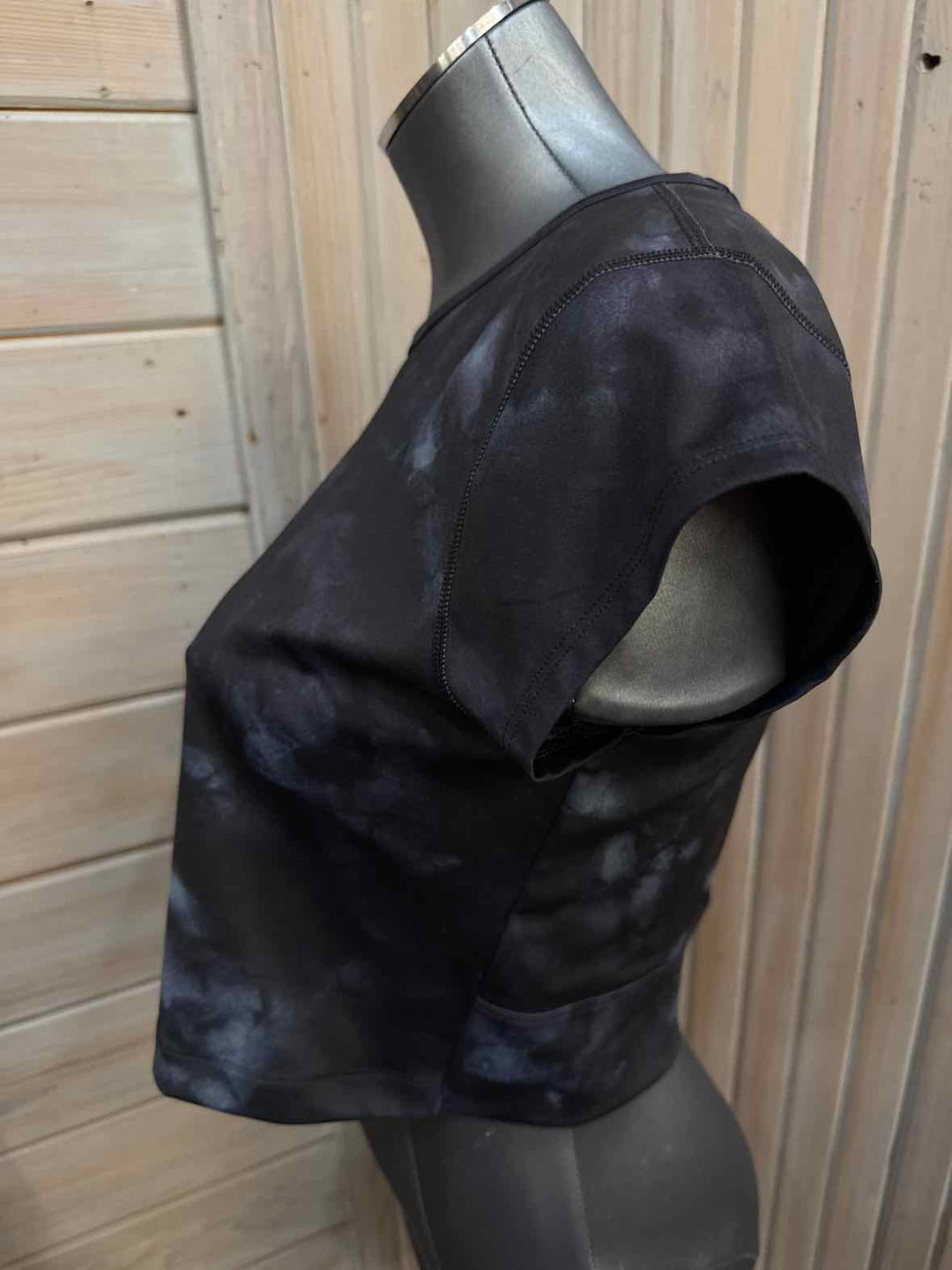 M - Old Navy Crop Top