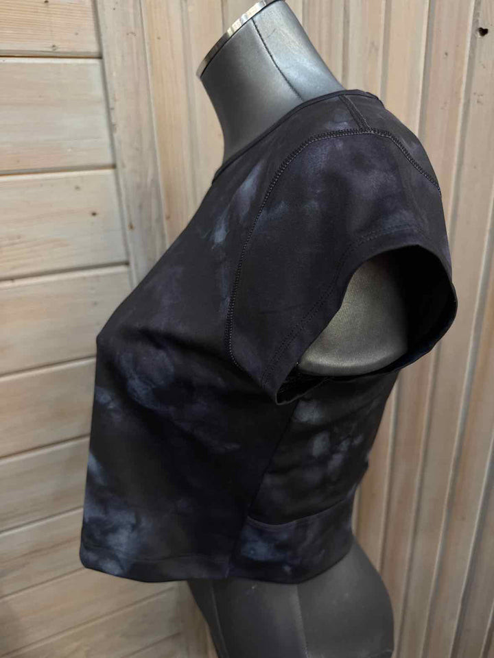 M - Old Navy Crop Top