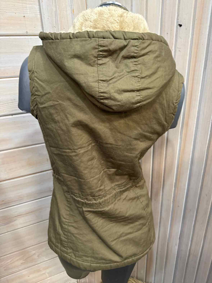 M - YMI Vest