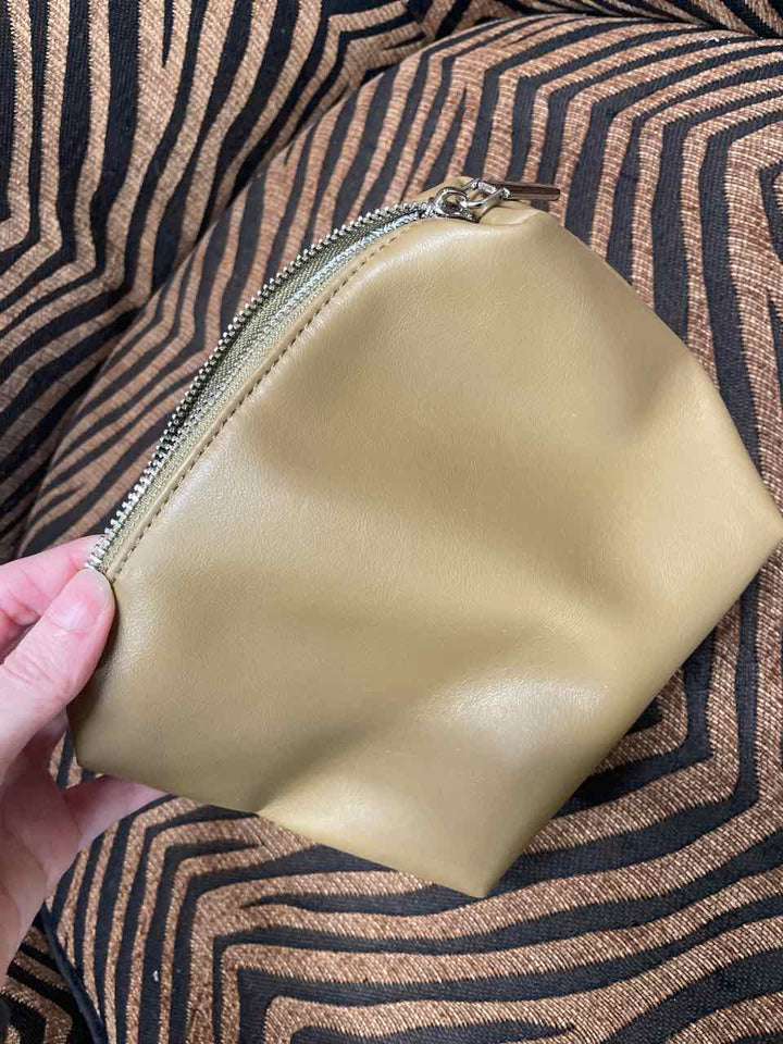Accessories - Travel Pouch