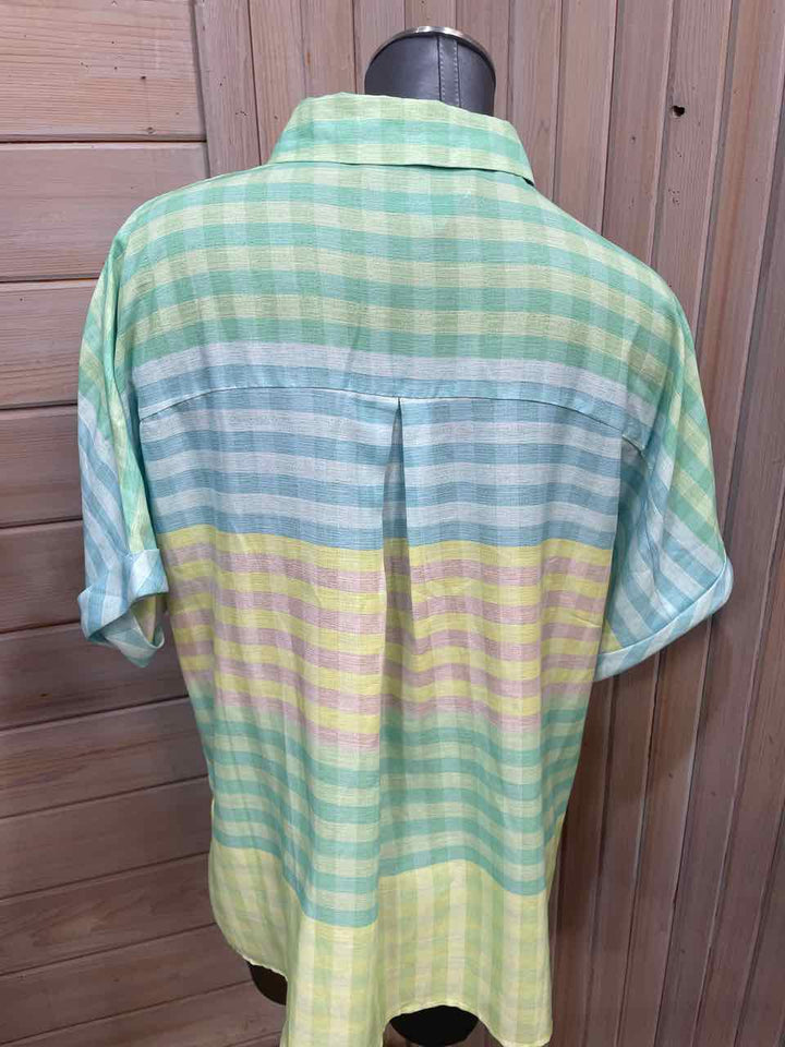 XL - Shein Button Down