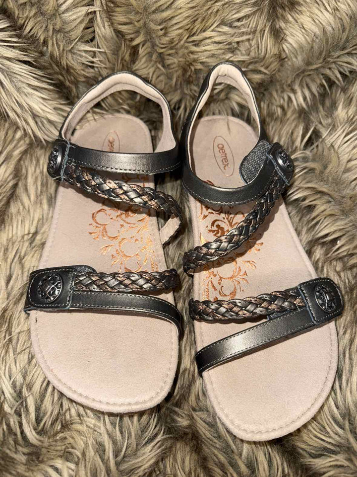 9 - Aetrex Sandals