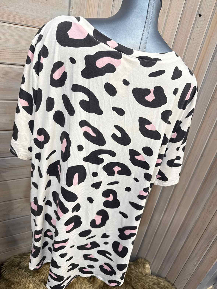 3X - LuLaRoe T-Shirt