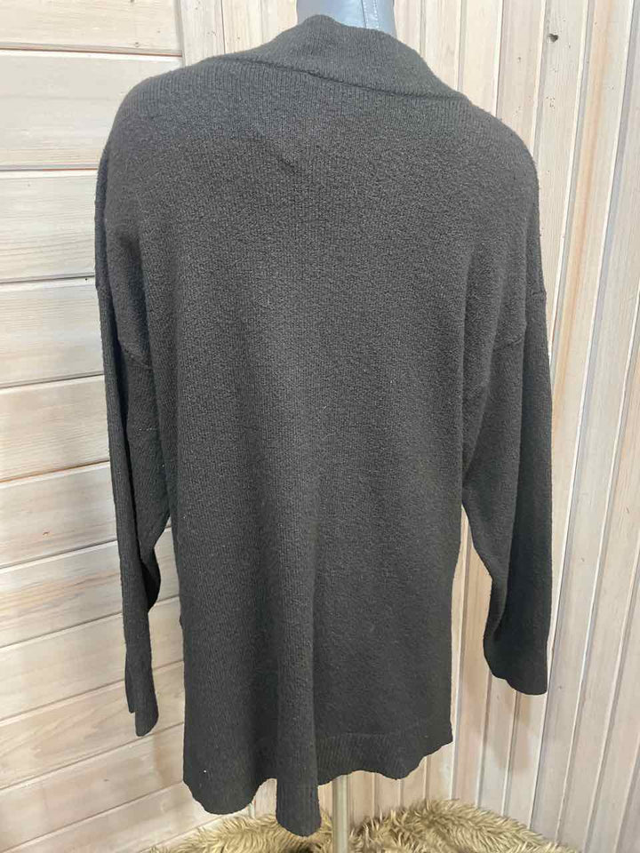 L - Time and Tru Sweater