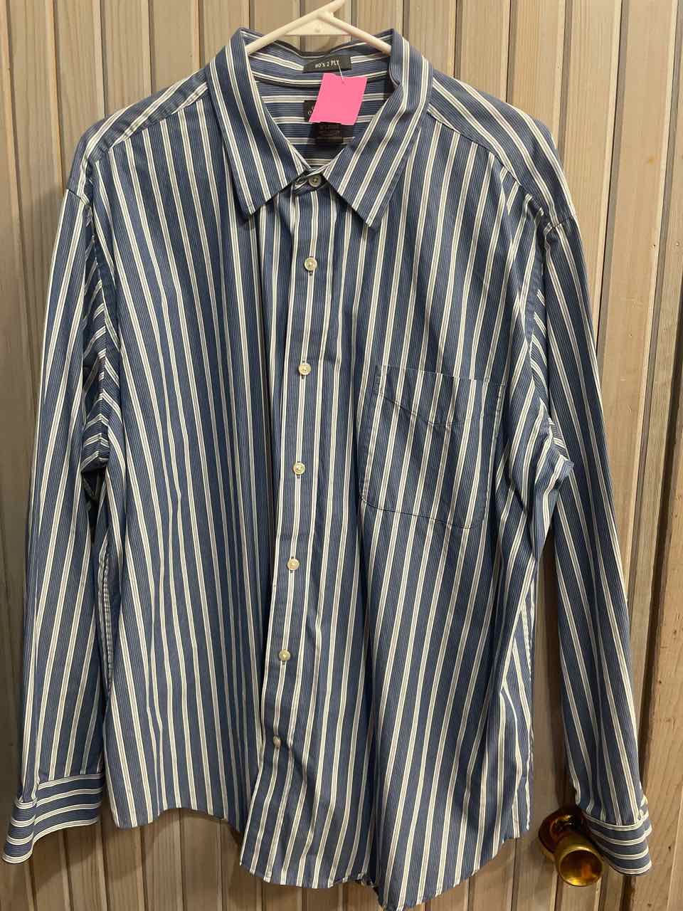 XL - St. John's Bay Long Sleeve Button Up