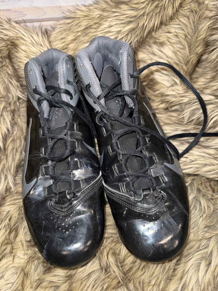10.5 - Nike Sports Shoes