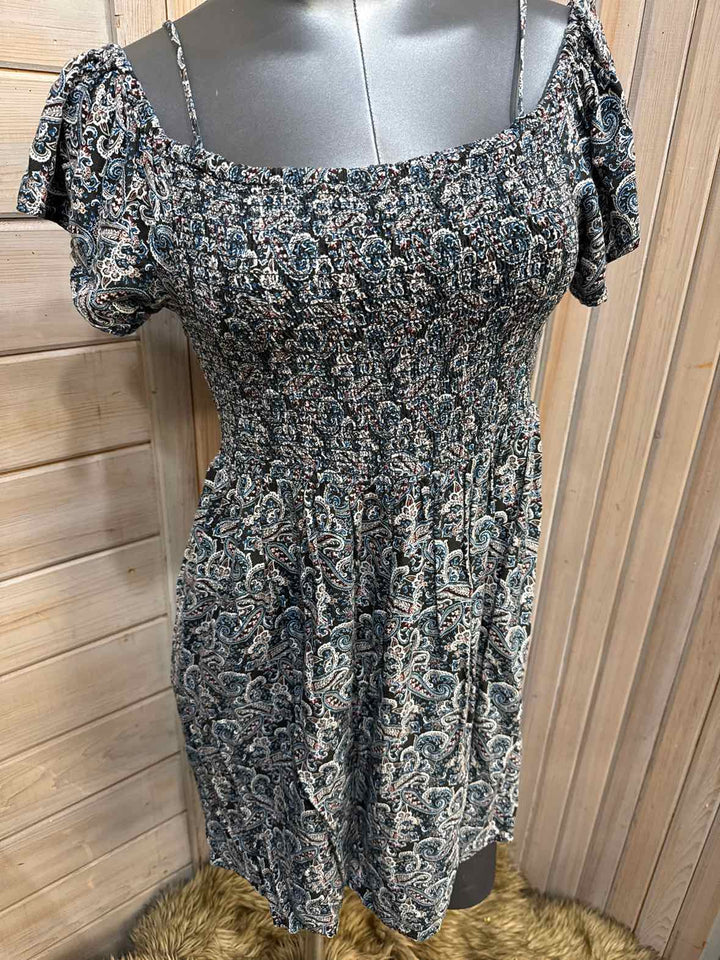 L - Aeropostale Dress