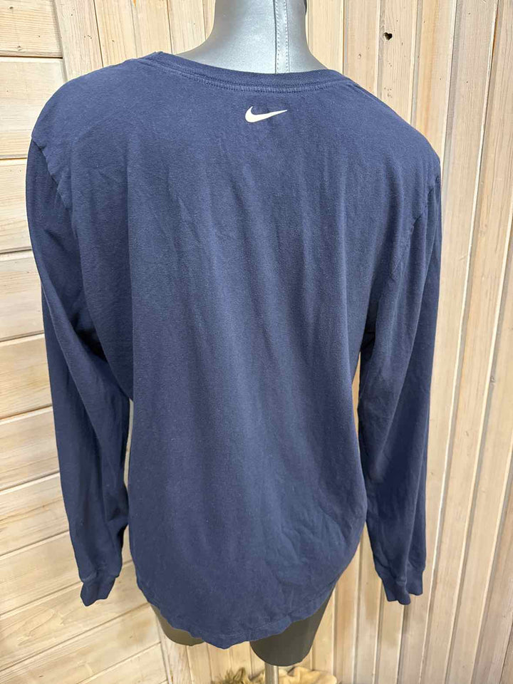 L - Nike Long Sleeve