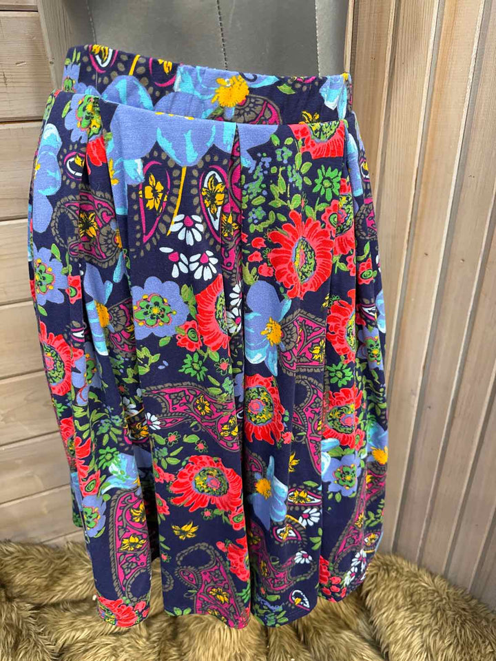 S - LuLaRoe Skirt