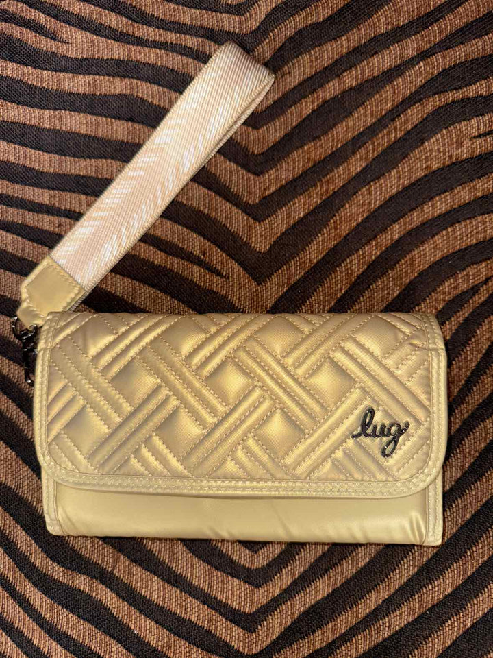 Wallet - lug Clutch