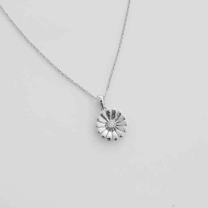 Bloom Necklace