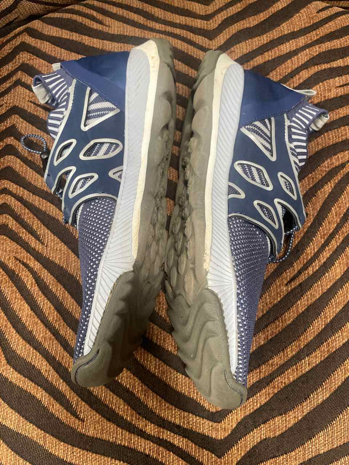 8.5 - Jambu Athletic Shoe