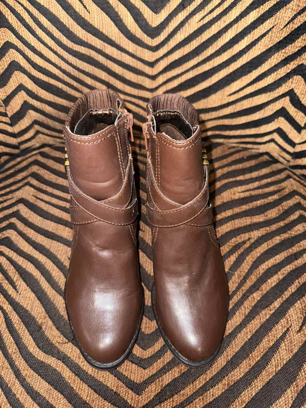 6.5 - Life Stride Boots