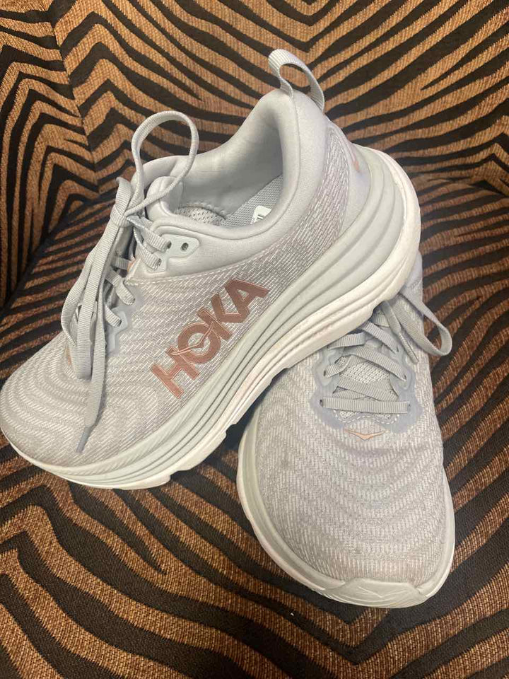 8.5D - Hoka Sneakers