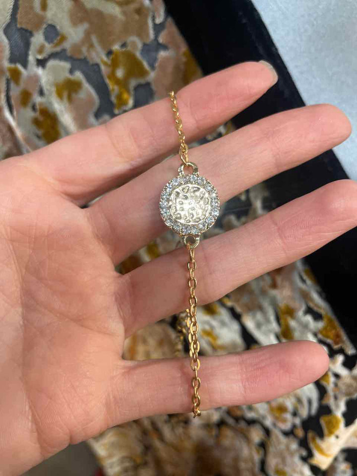 Jewelry - Avon NRT Necklace with Bracelet