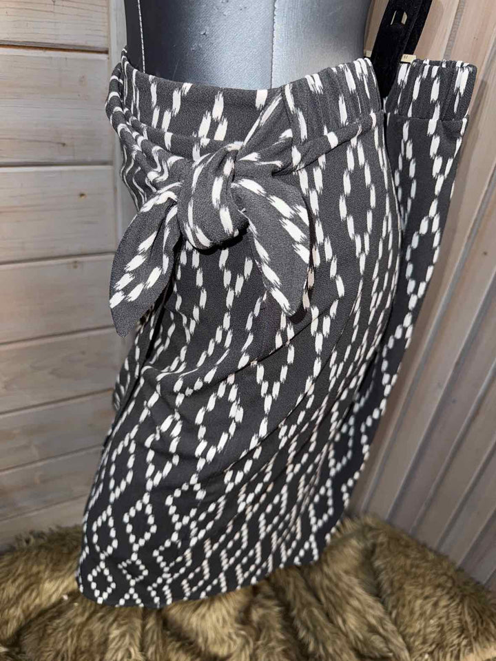 M - Banana Republic Skirt