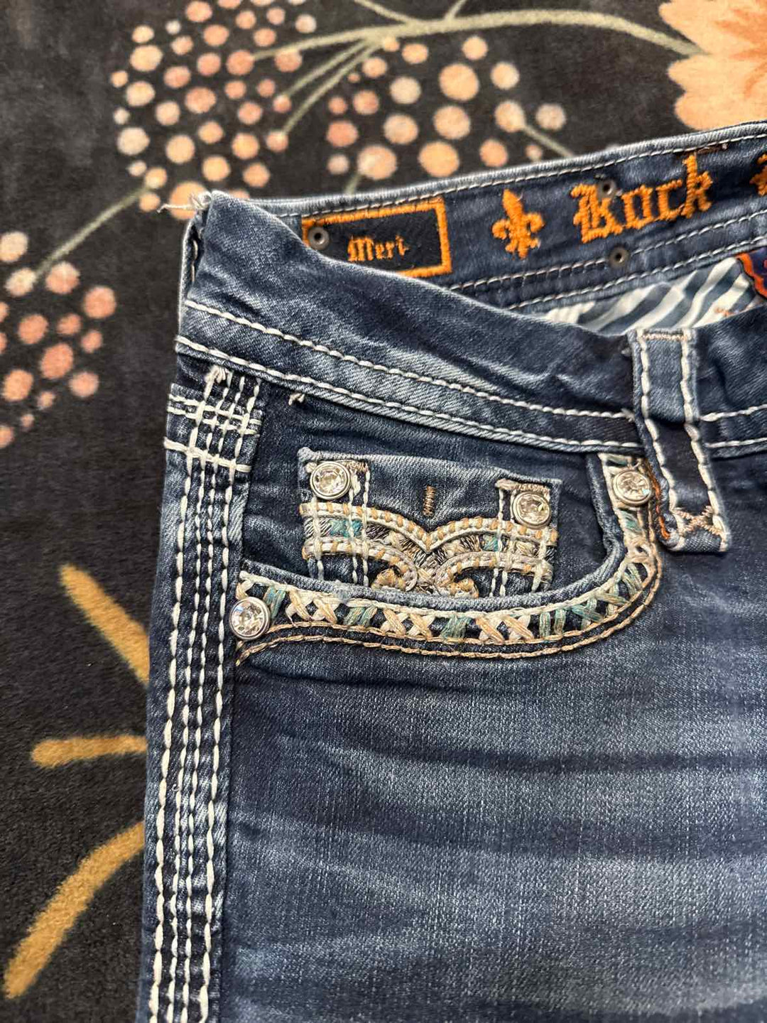 26 - Rock Revival Capri