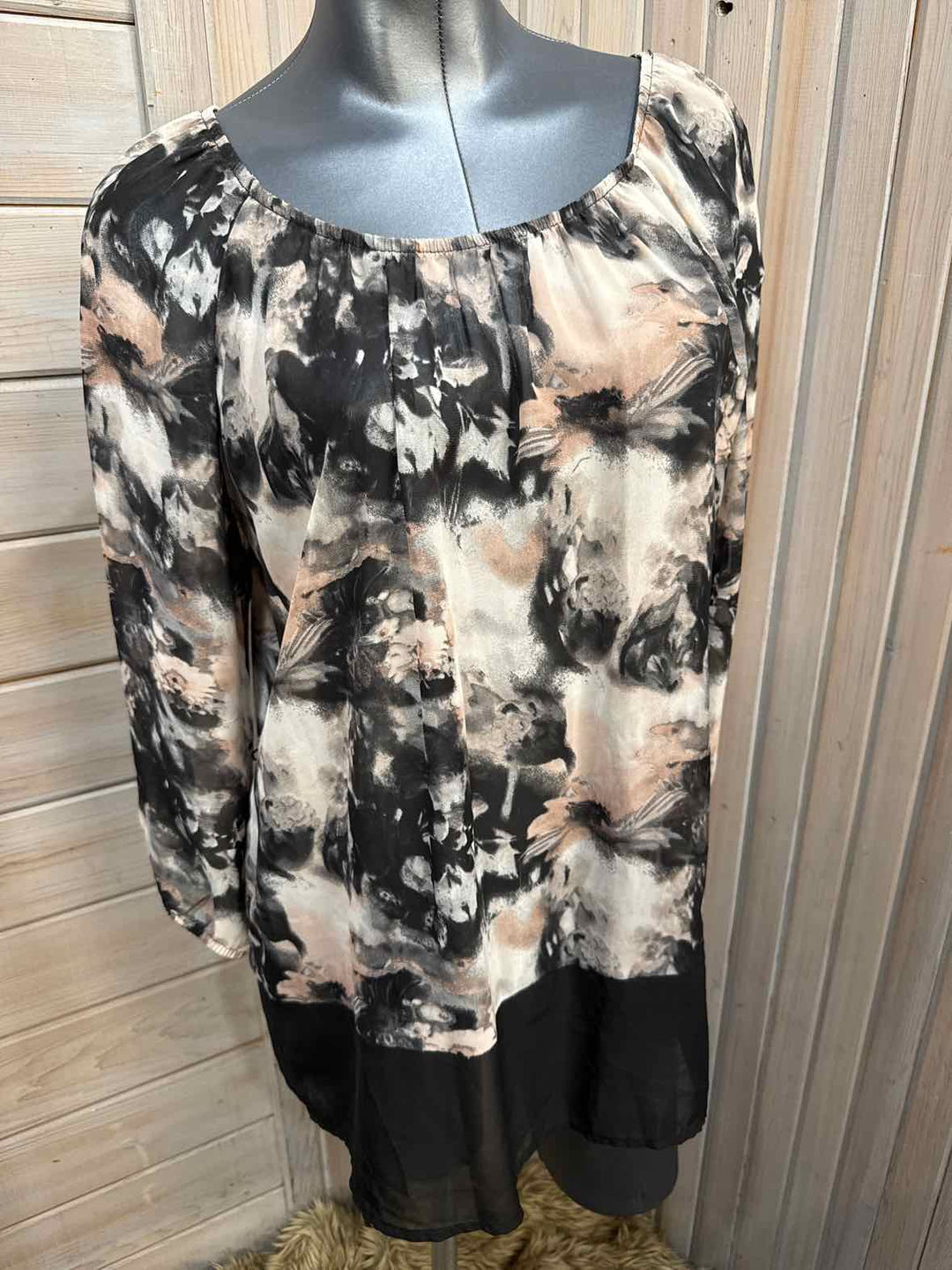L - AB Studio Long Sleeve