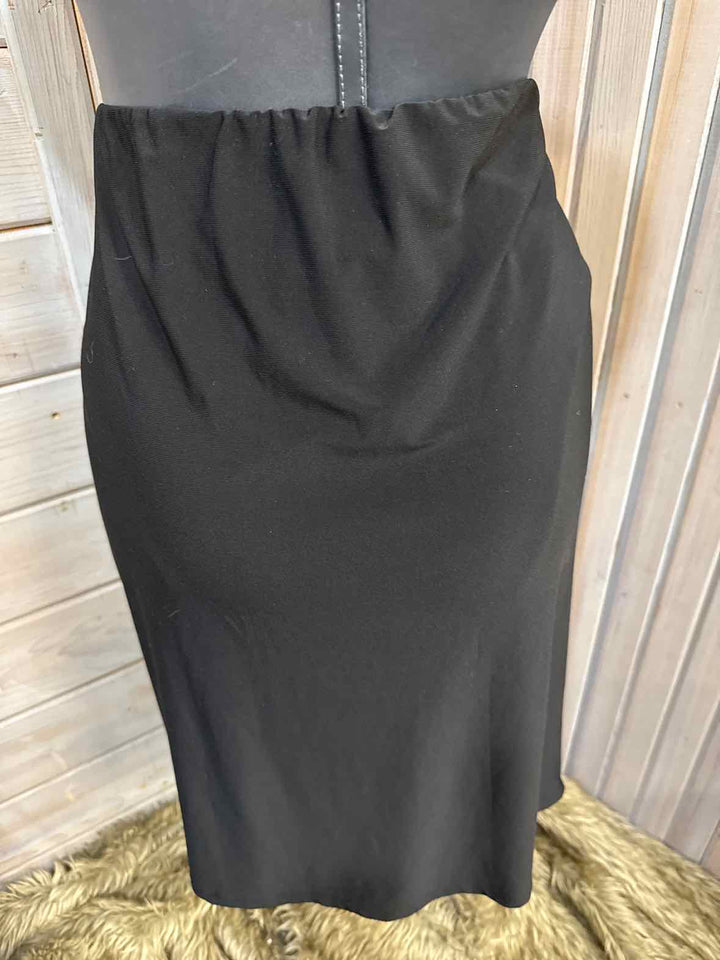 XL - Dusak Designs Skirt