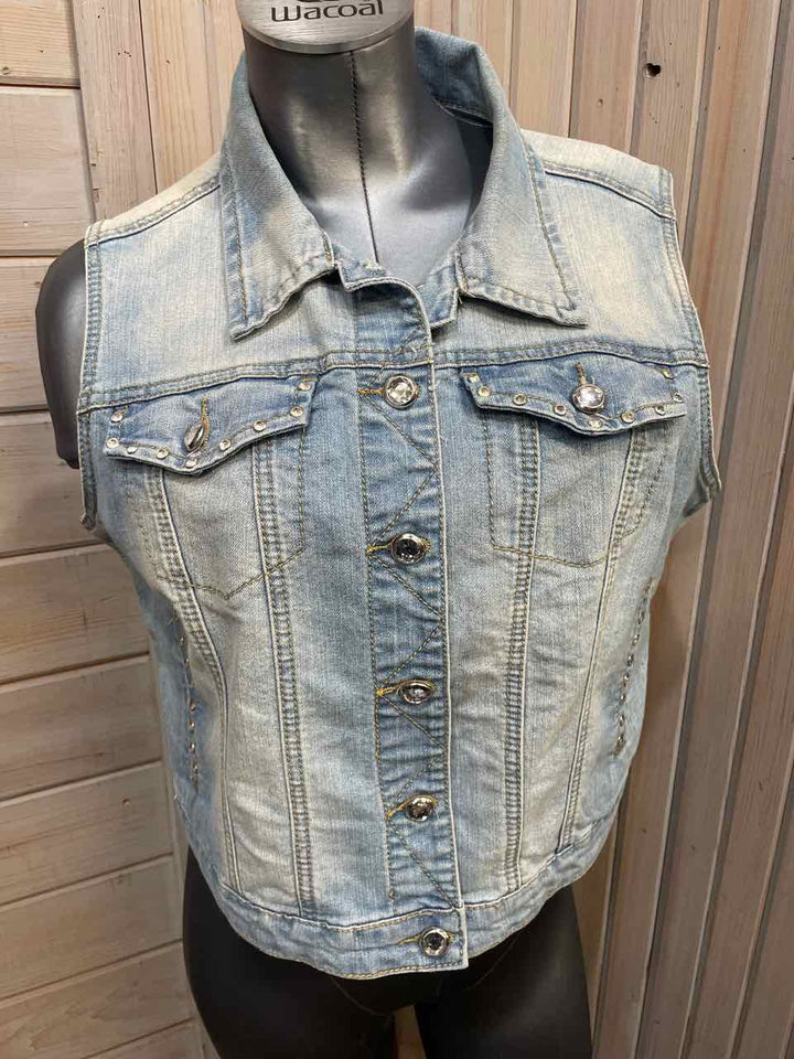 Earl Jean Vest