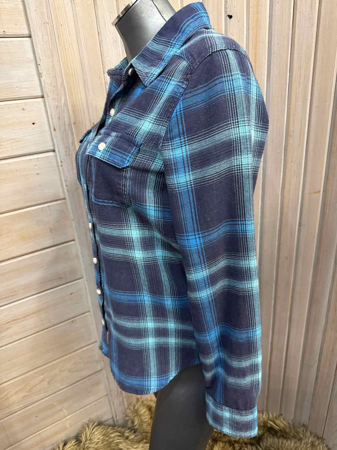 S - Mossimo Button Down