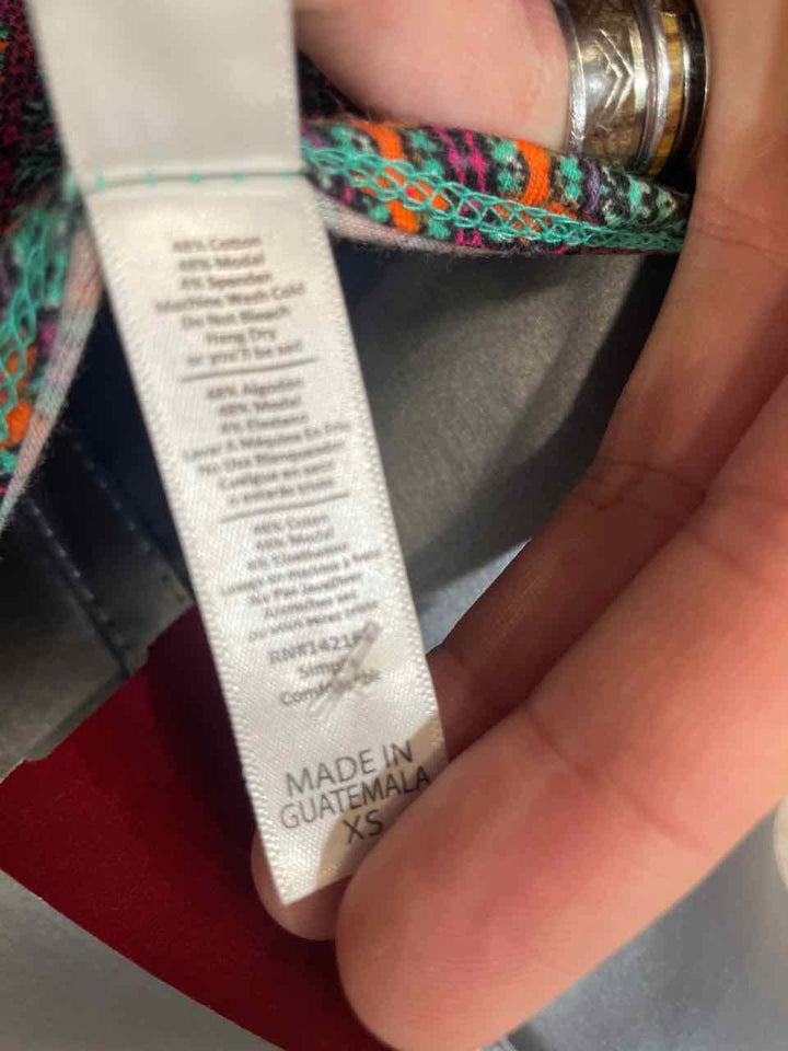 XS - LuLaRoe Classic Tee