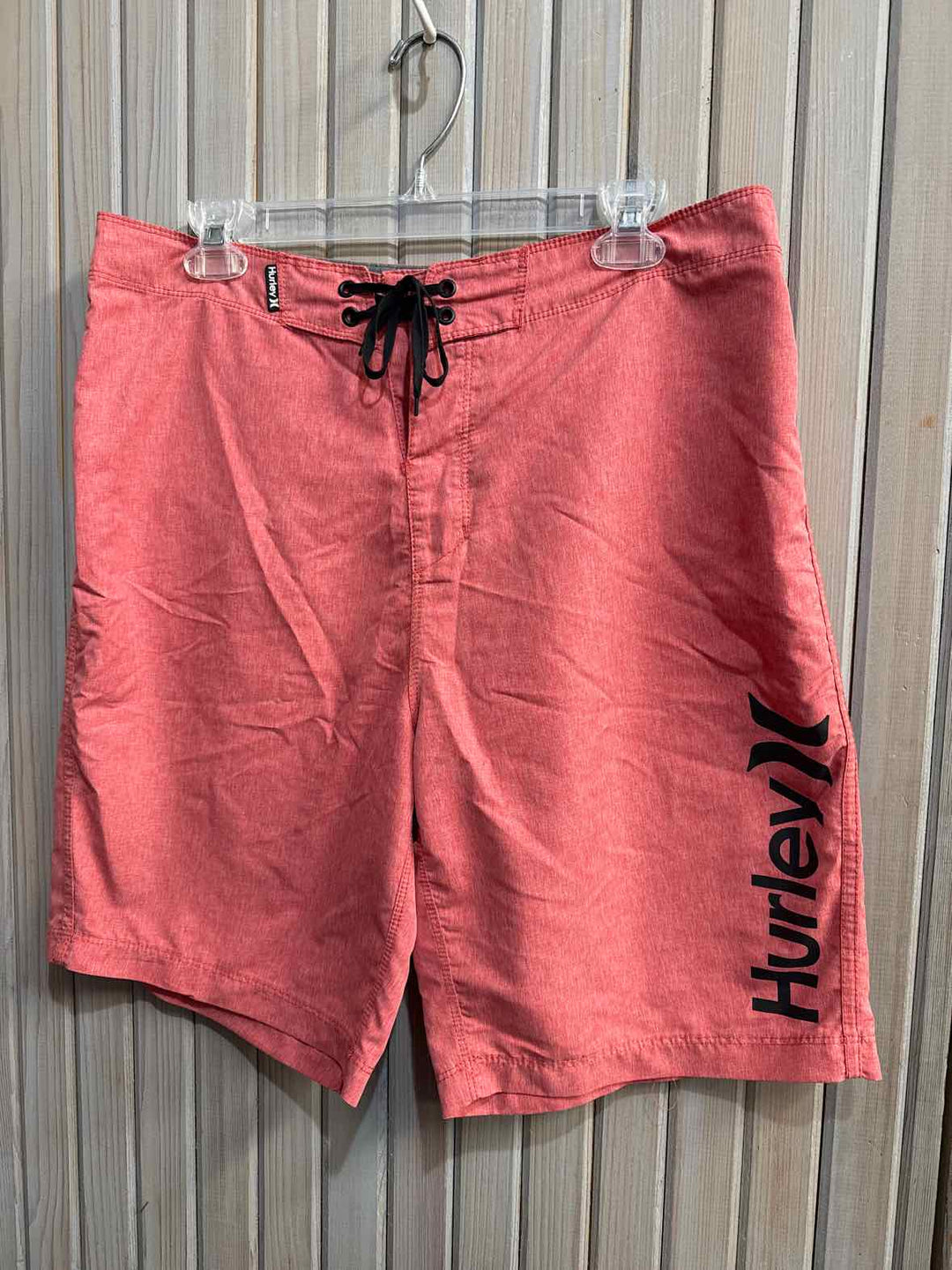 32 - Hurley Shorts