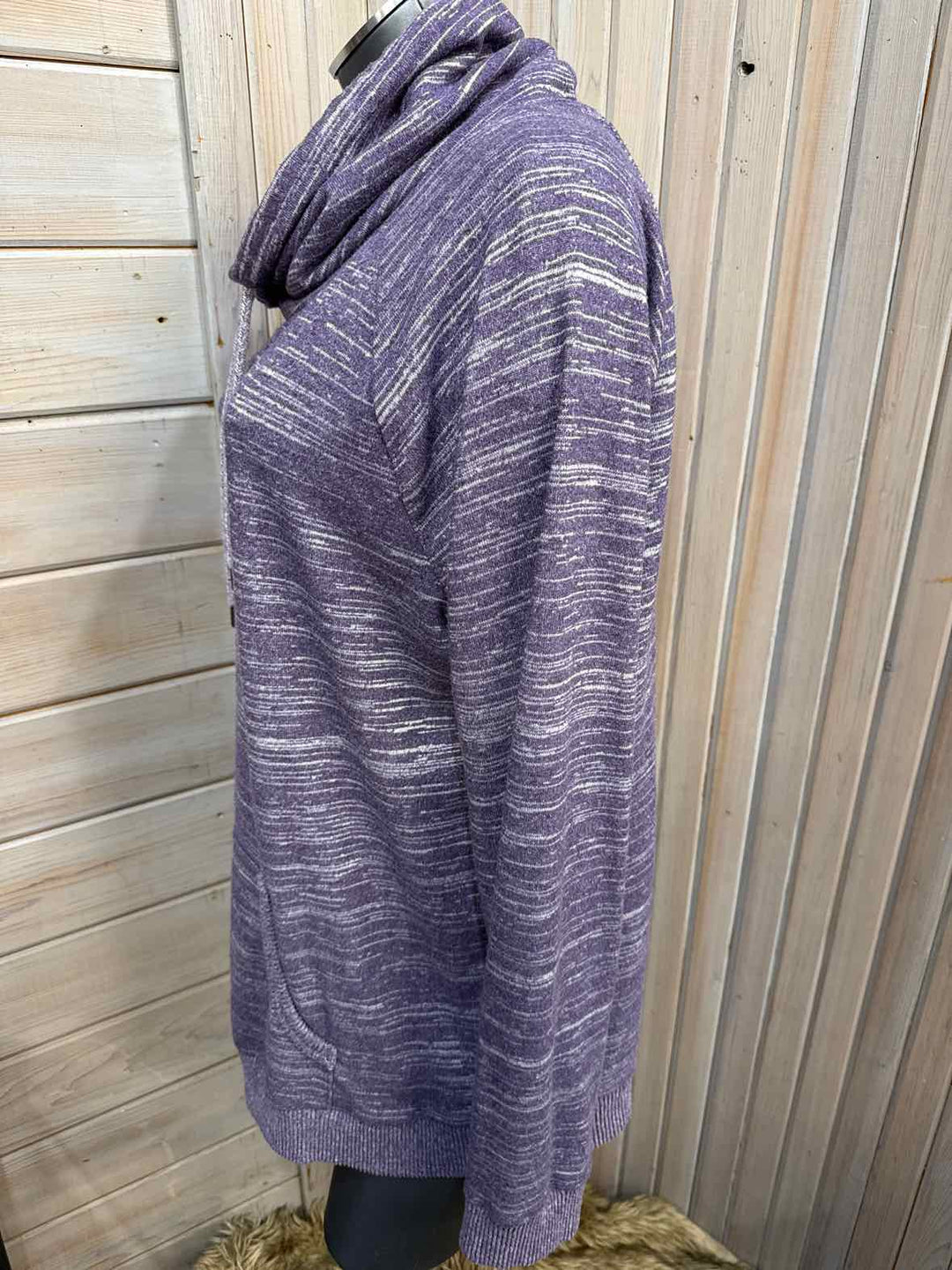 XL - St. John's Bay Sweatshirt