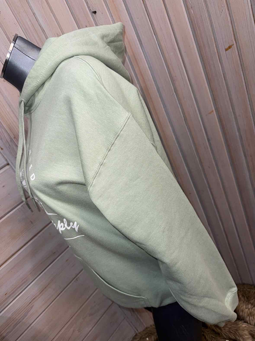 M - Gildan Hoodie