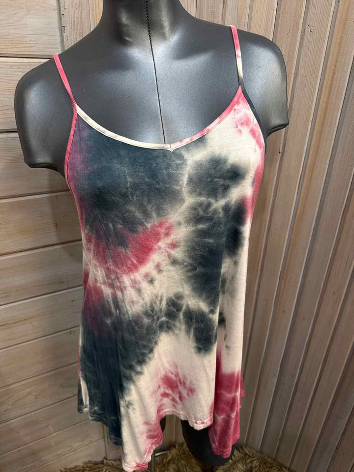 M - Cestyle Tank