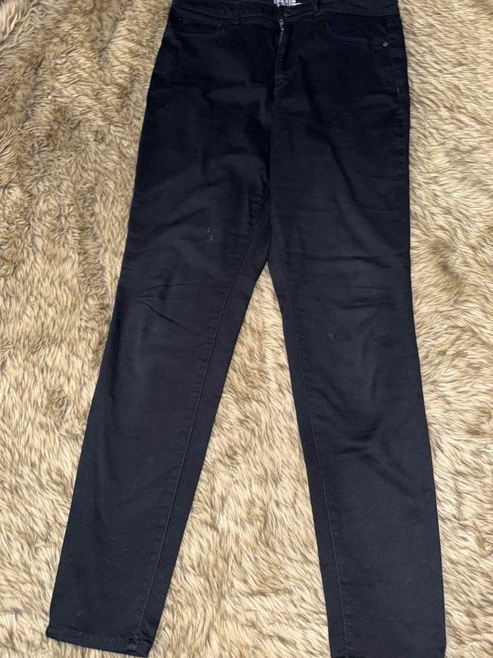 14 - Time and Tru Jeans