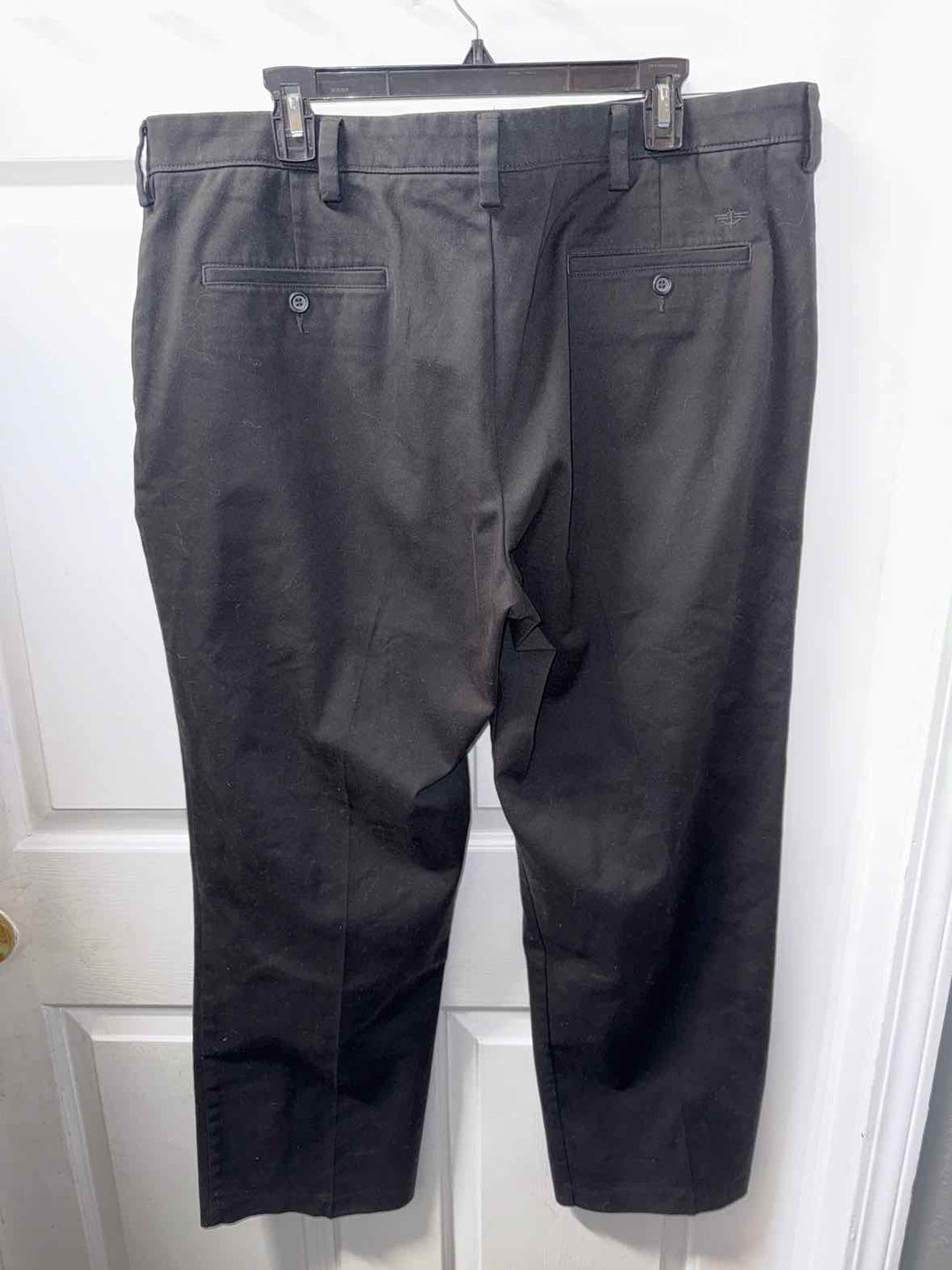 40/32 - Dockers Slacks