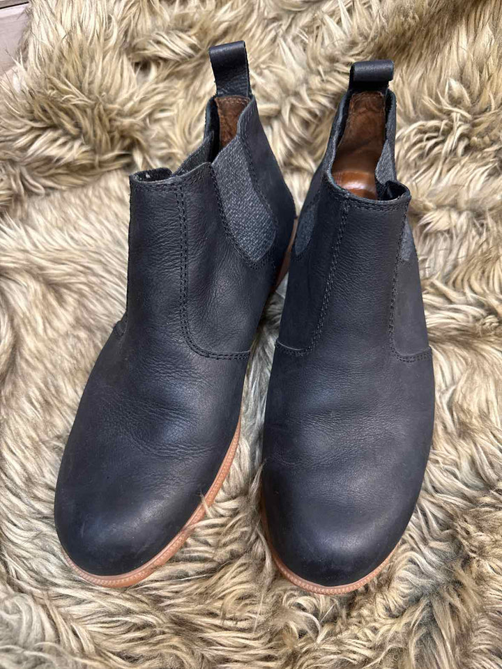 8.5 - Kodiak Boots