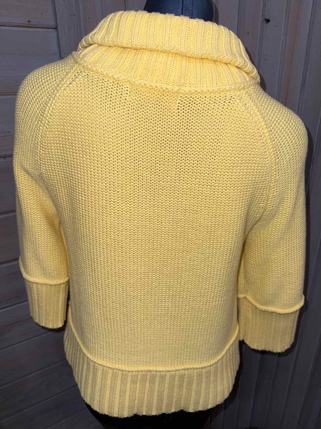 M - Eddie Bauer Cardigan