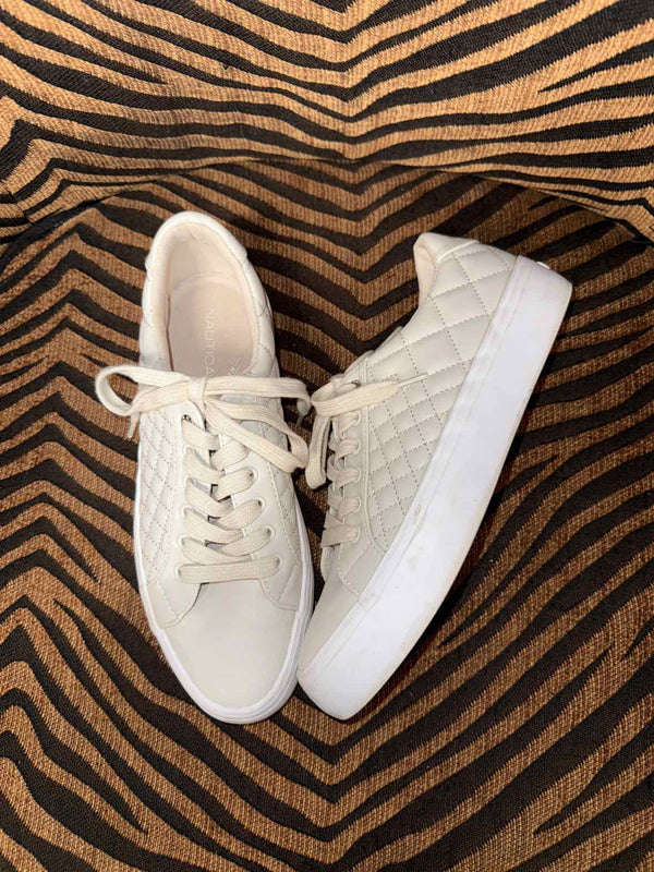 8.5 - Nautica Sneakers
