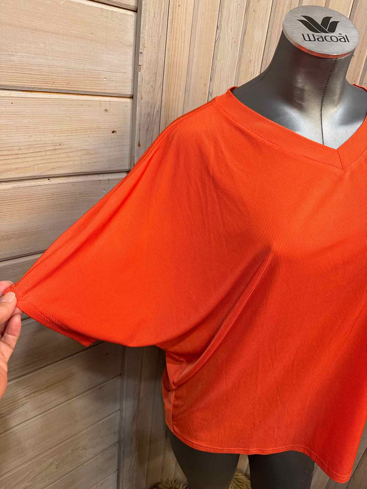 M - Unbranded Bat Sleeve Top