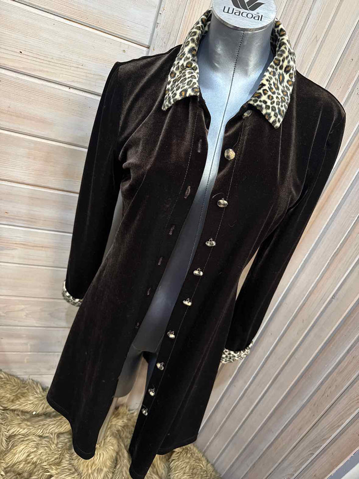 10 - Ronni Nicole Button Down