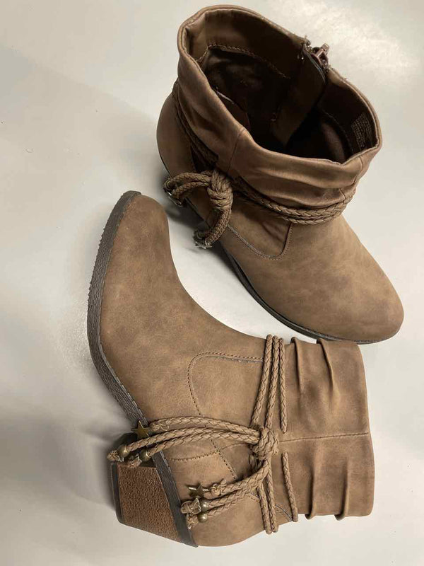 5 - Wonder Nation Boots