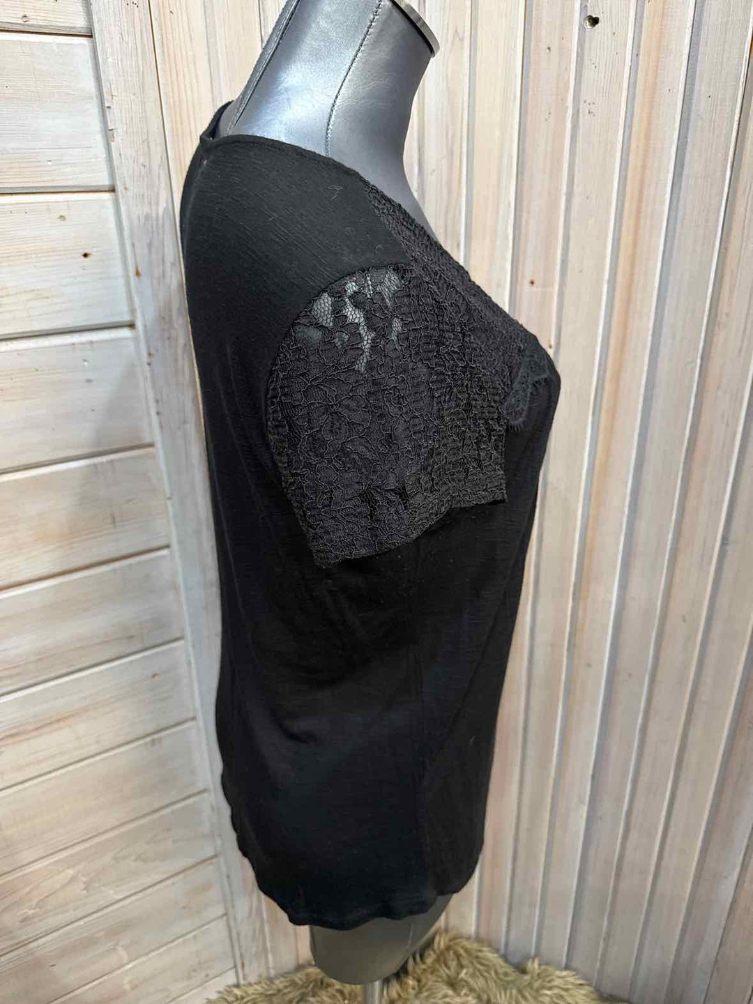 L - Maurices T-Shirt