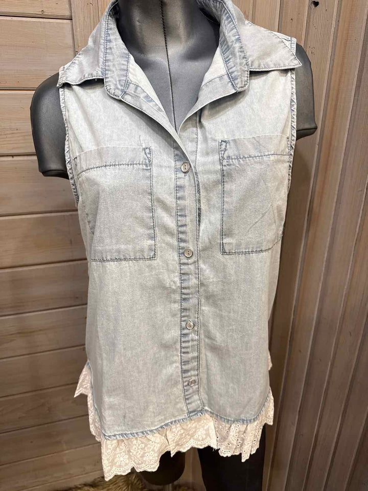 L - Unknown Button Down