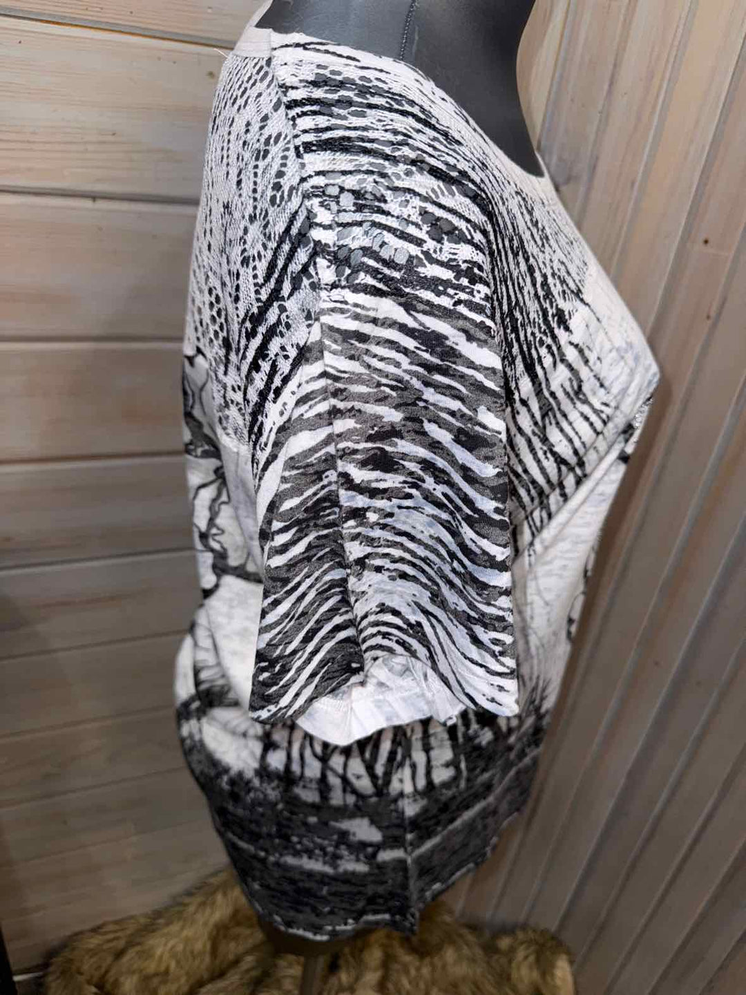XL - Vex Collection T-Shirt