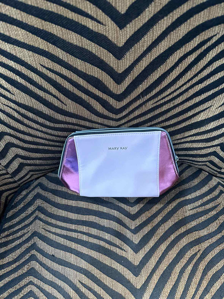 Bag - Mary Kay Cosmetic Bag