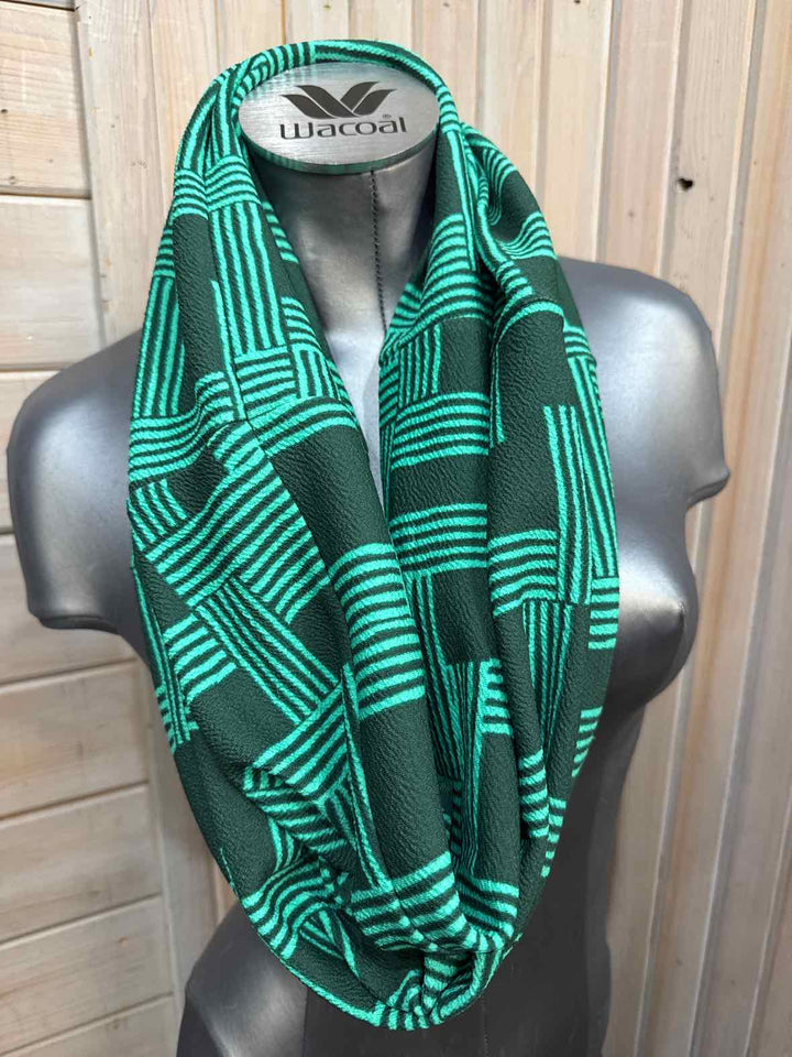 L - LuLaRoe Skirt